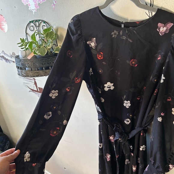 Black Floral H&M Dress - Picture 6 of 9